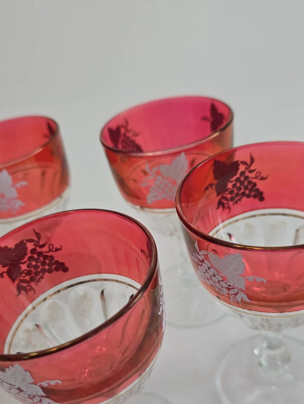 Vintage Lubiana Set Of 5 Italian Cranberry Wine Glasses Etched Grape Design